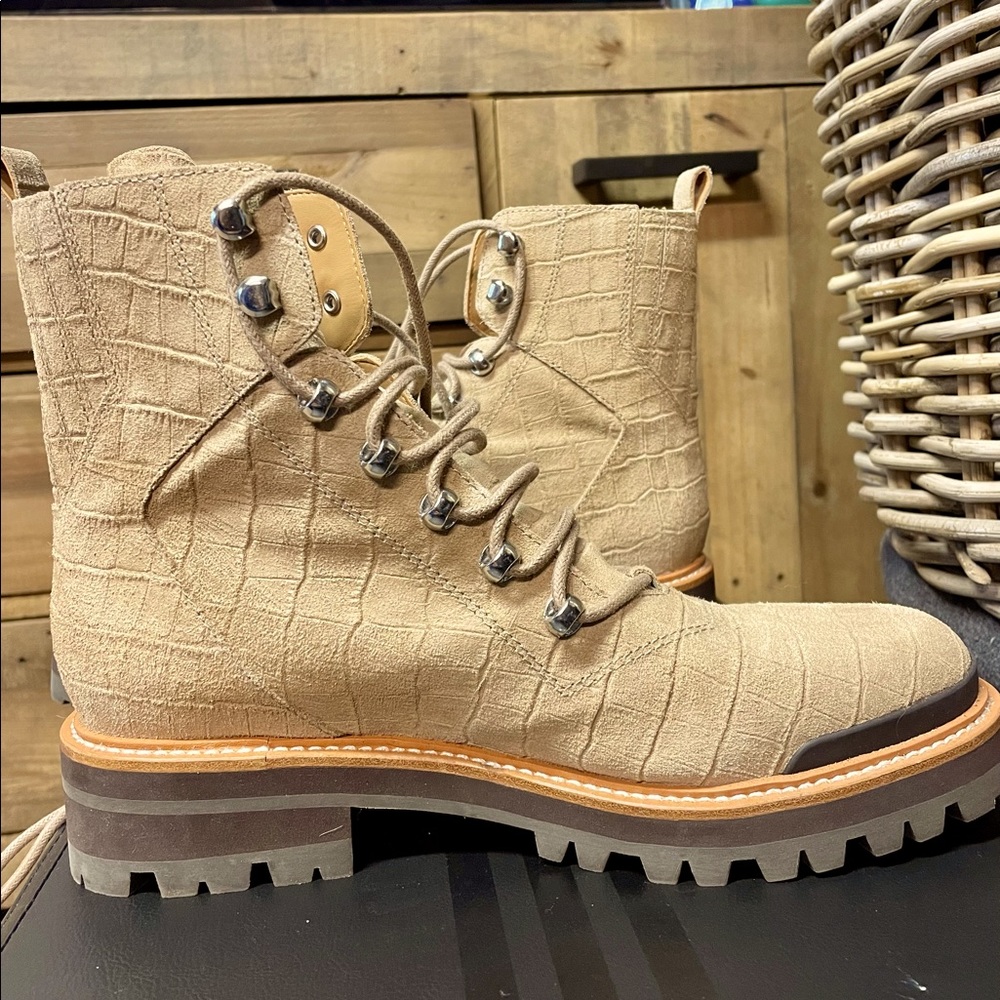 Marc Fisher LTD Izzie 2 Combat Boot in Camel Size 10